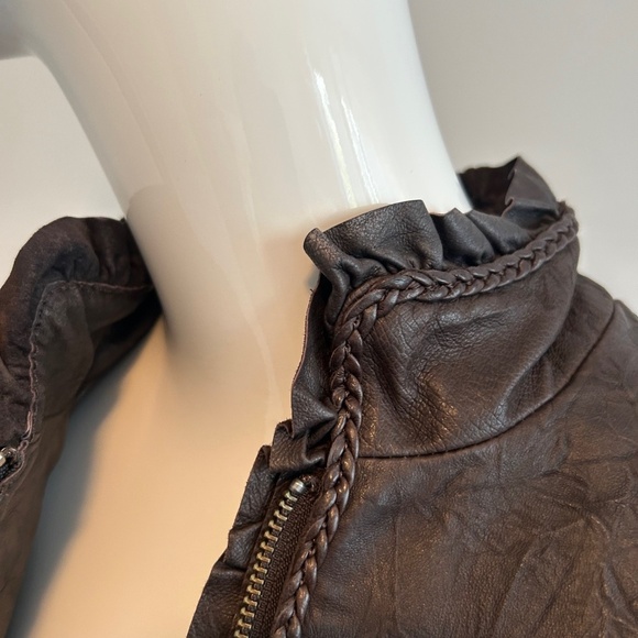 Ladies Danier Leather Jacket Size XS - Picture 4 of 12